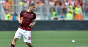 Campo e dirigenza: quanto ha guadagnato Totti alla Roma Quanto ha guadagnato Totti alla Roma