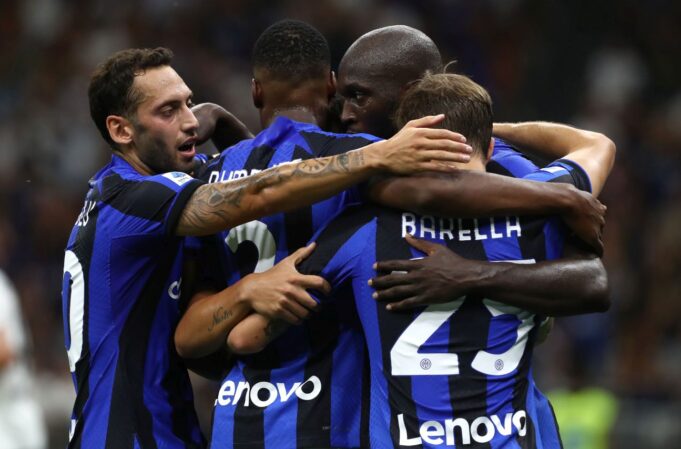 Inter costo rosa 2022 2023