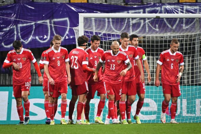 Russia fuori dalla UEFA Russia fuori dalla UEFA