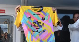 Spezia, partnership con le Cinque Terre: la nuova terza maglia ispirata al Parco