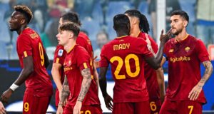 A2A punta su Roma: è il nuovo Official Partner del club giallorosso Roma maglia Adidas